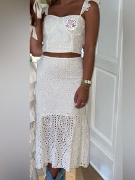 KIRIOUS LOS ANGELES Dresses & Skirts - Gorgeous LINED eyelet midi tube skirt 100% cotton Excellent condition size M-L